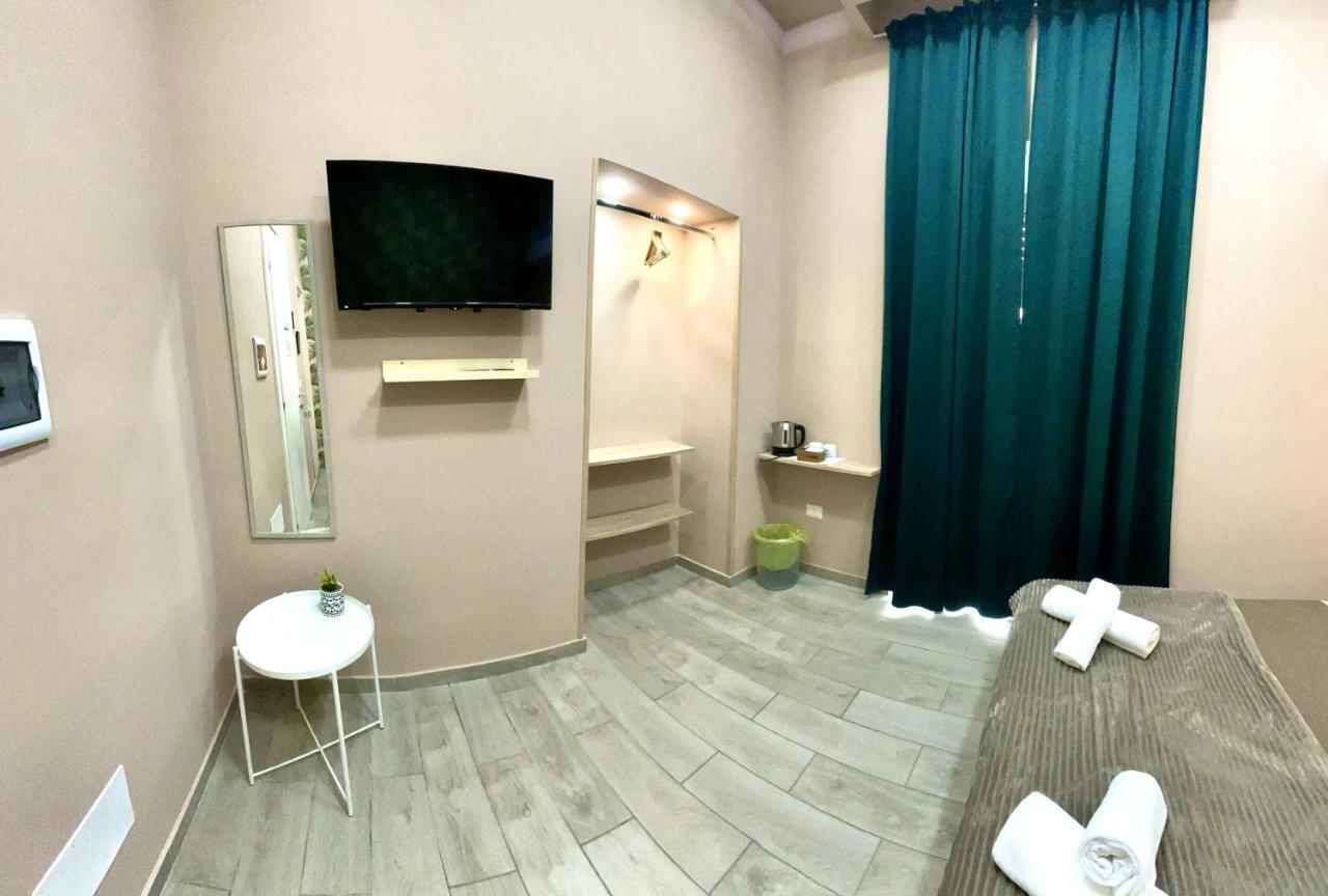 Bed & Breakfast Valentine's House *